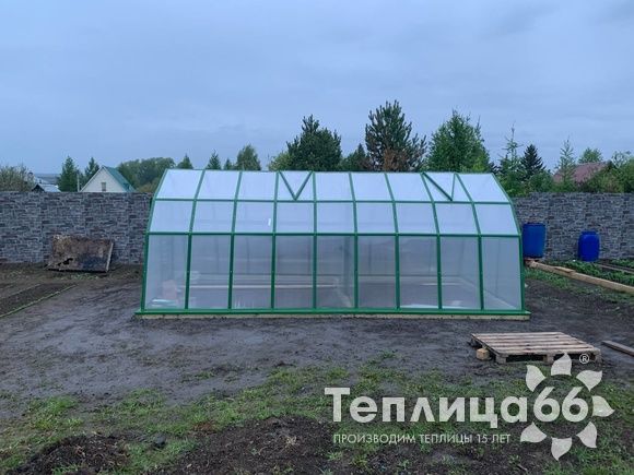 Теплица Рада Байкал из поликарбоната, ширина 3 метра
